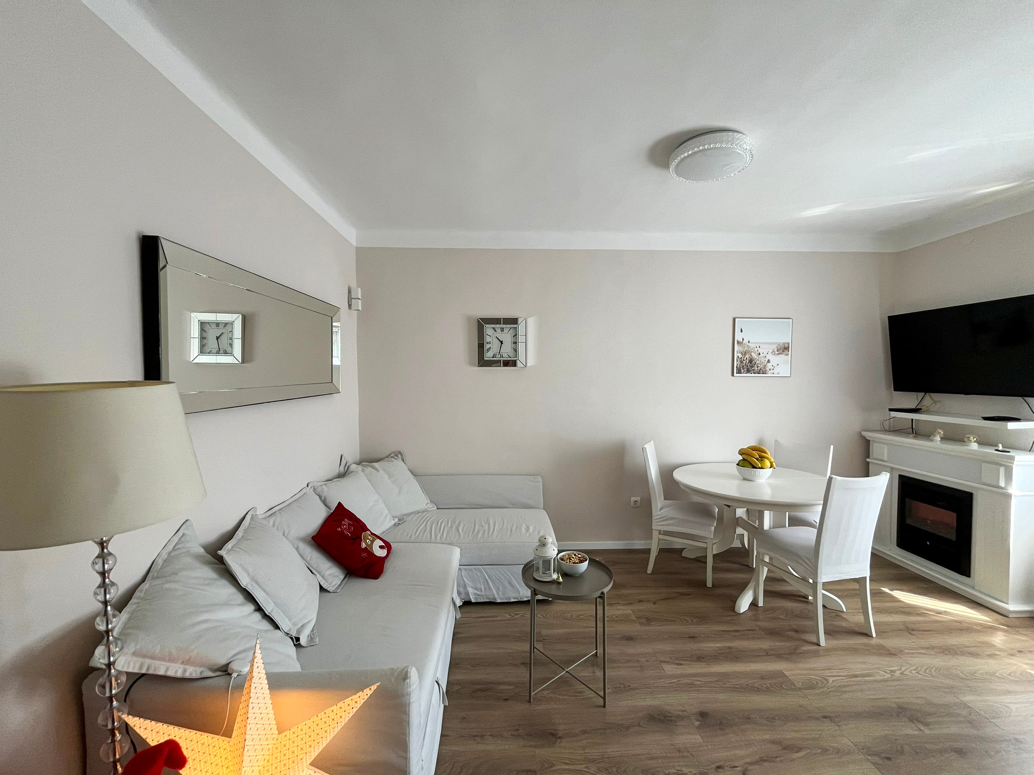 Apartment Natali kitchen and living area